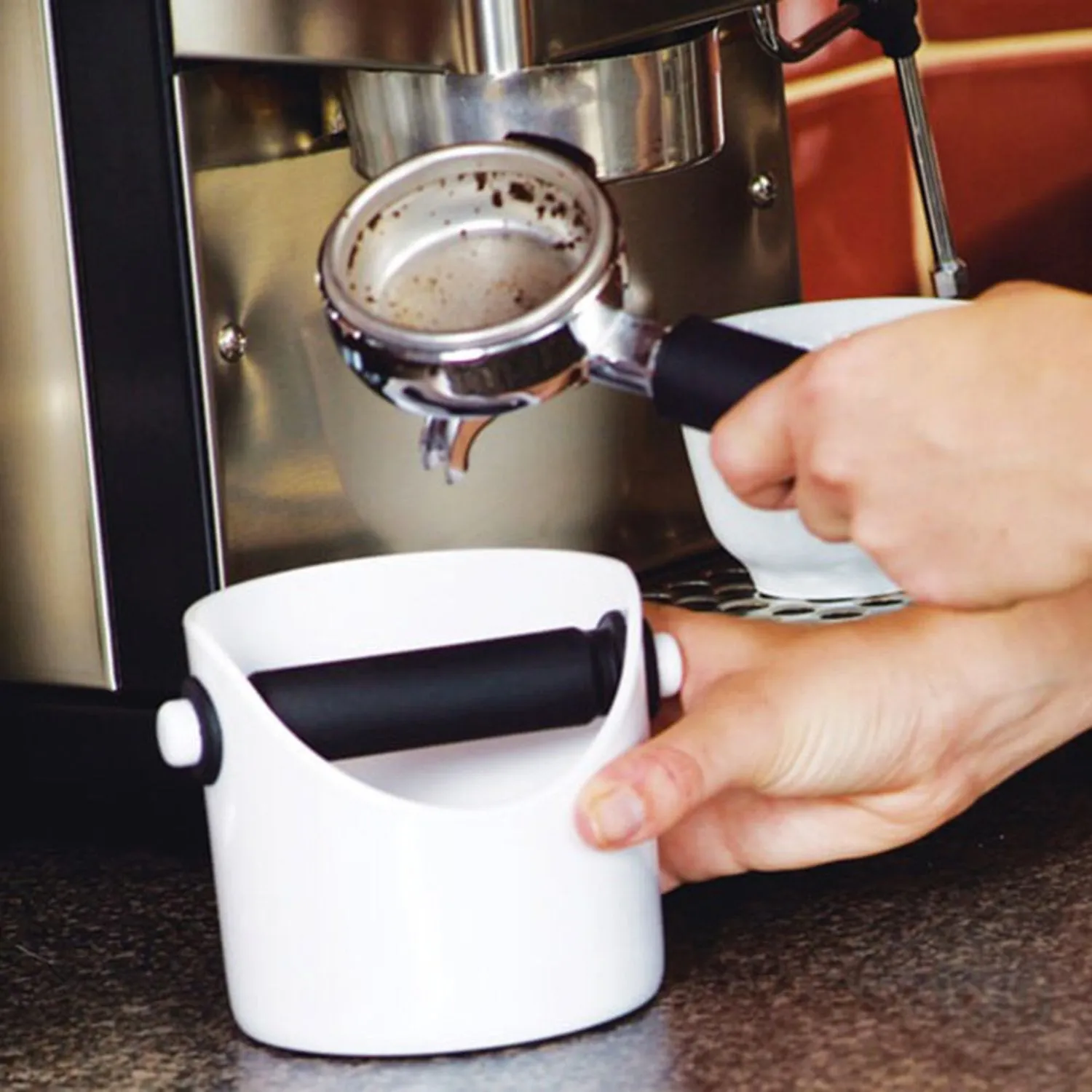 dreamfarm | grindenstein coffee knock box | black