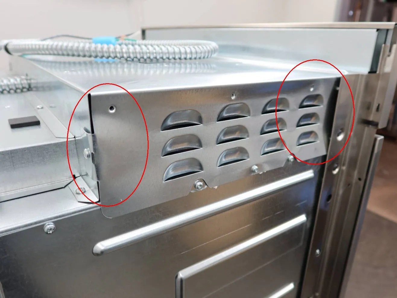 Thermador 30" Self-Clean SoftClose Professional Series Double Wall Oven PO302W